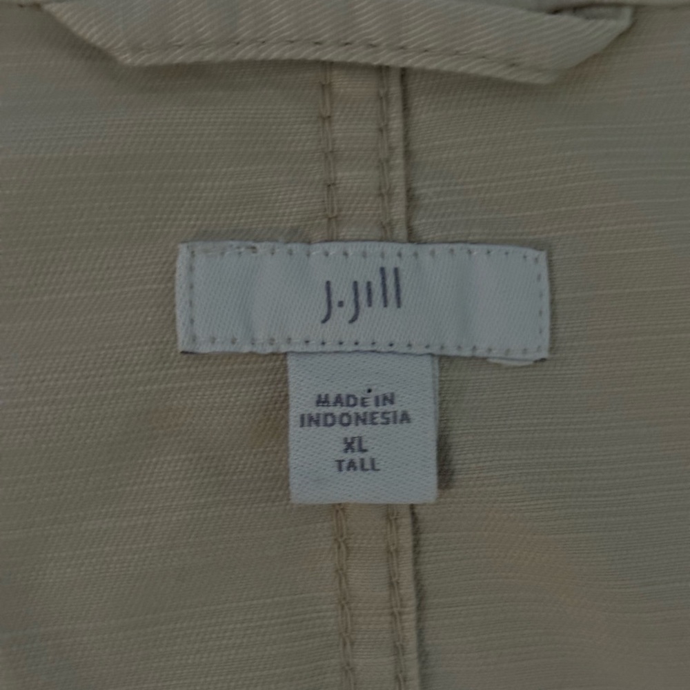 J. Jill Cream Utility Jacket with Peplum Hem - Picture 2 of 8